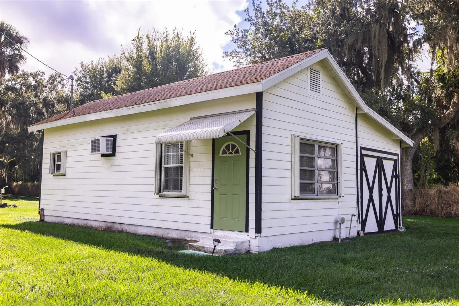 1 bedroom 1 bath Residential for sale at 125 TUT N LUE Road, FL 33857