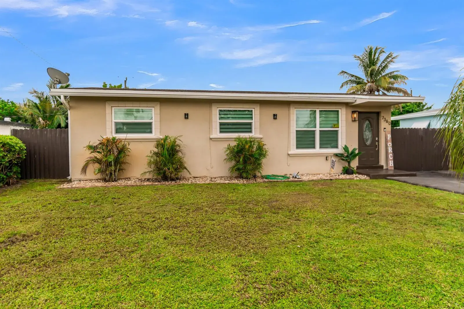 3 bedroom 1 bath Residential for sale at 7360 ARTHUR Street, Hollywood FL 33024