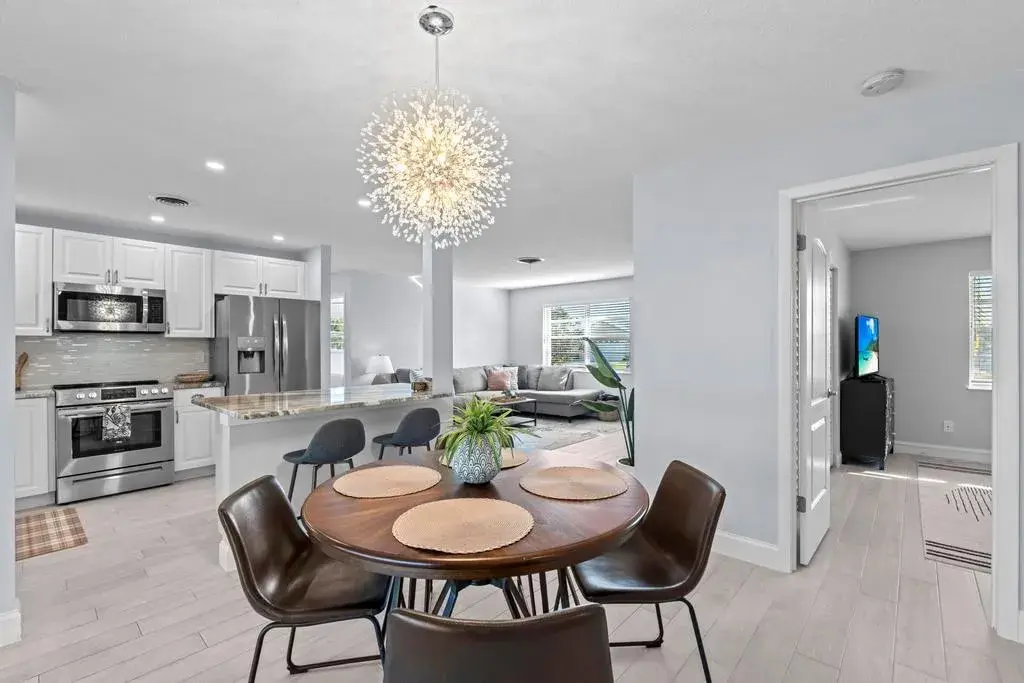 1593 NE 24th Street, Jensen Beach FL 34957