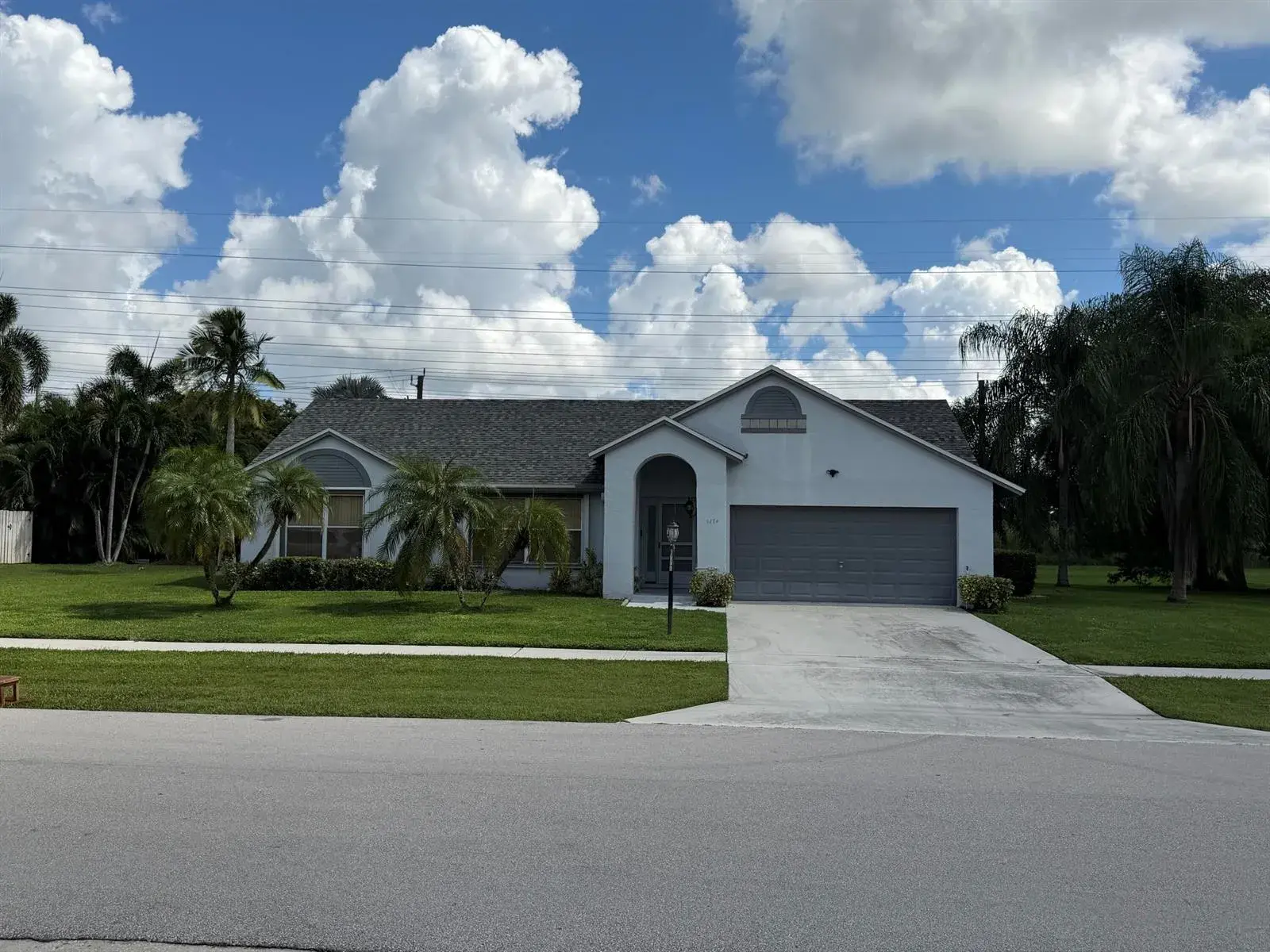 3 bedroom 2 bath Residential for sale at 1274 SUMMERWOOD Circle, Wellington FL 33414