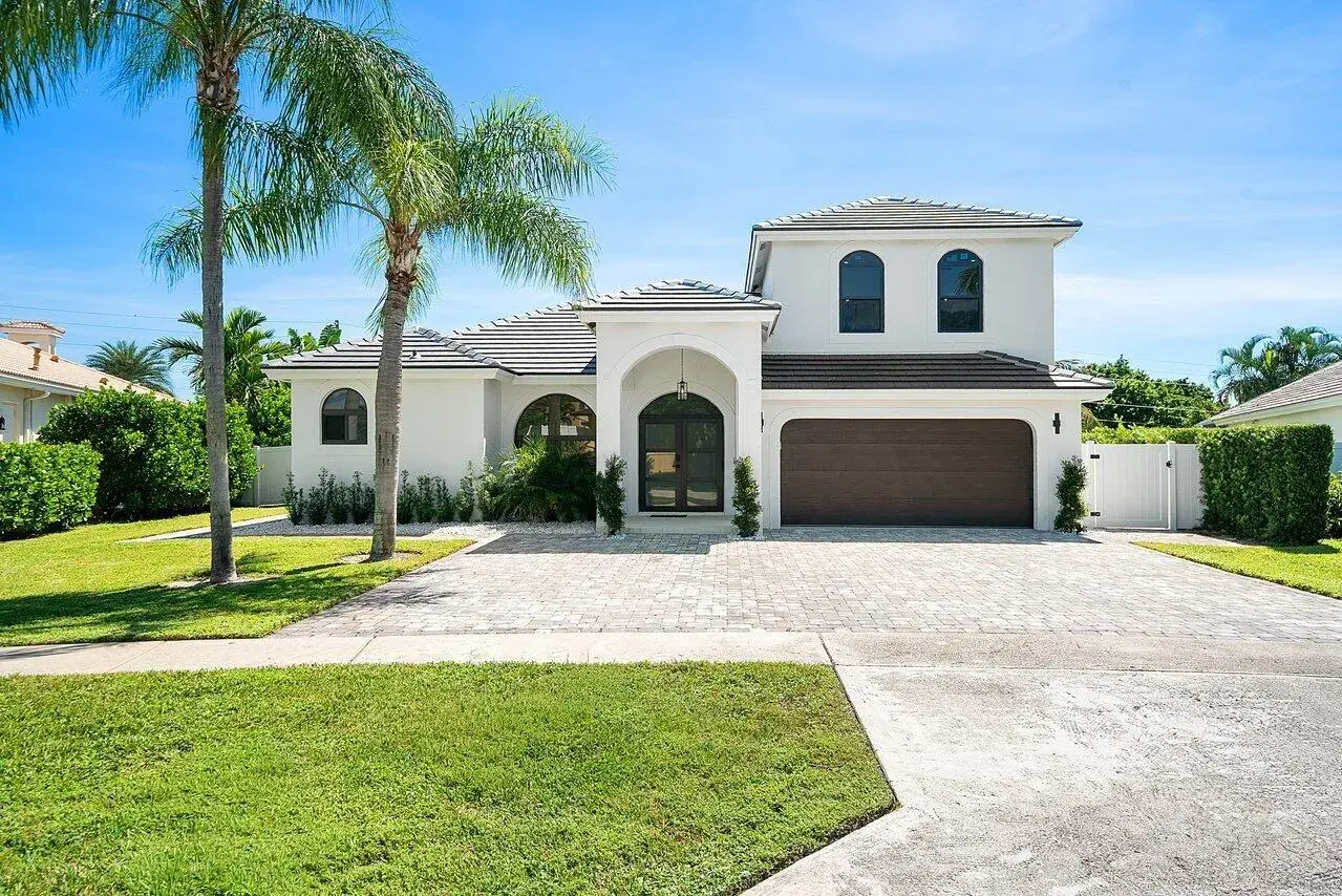 5 bedroom 3 bath Residential for sale at 7548 Fairway Trail, Boca Raton FL 33487