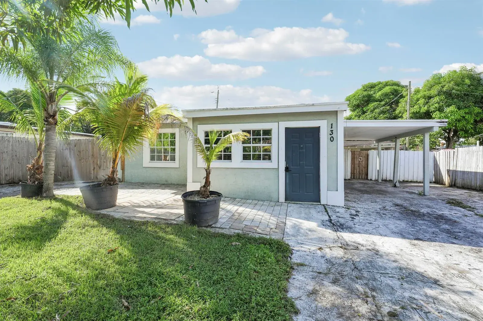 3 bedroom 1 bath Residential for sale at 130 PLUM TREE Drive, Lake Worth FL 33462
