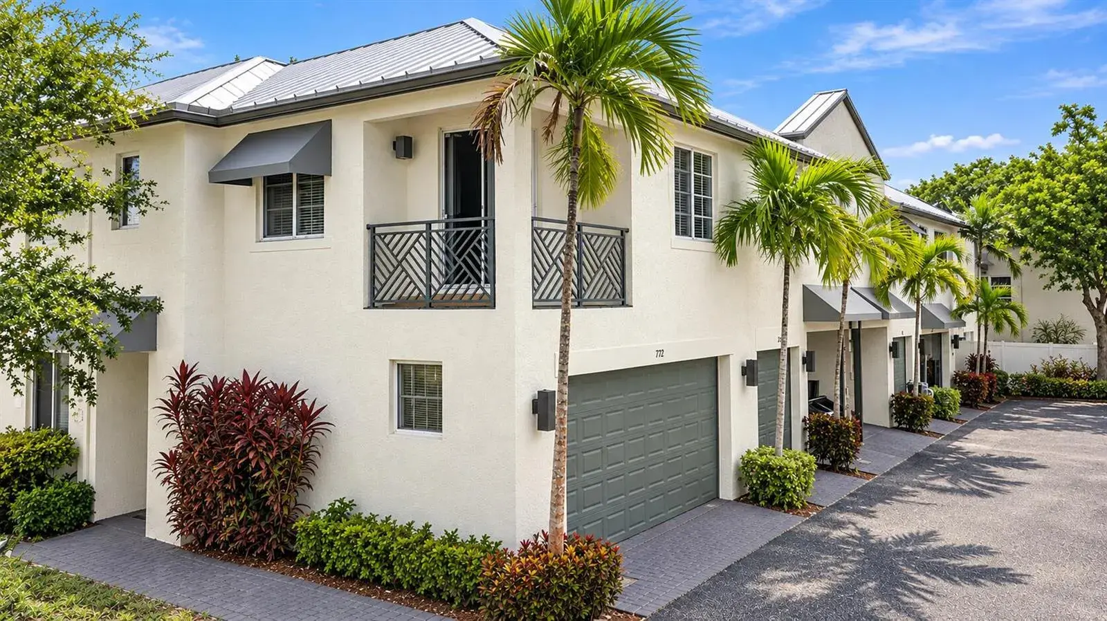 3 bedroom 2 bath Residential for sale at 712 SE 2nd Street, Pompano Beach FL 33060