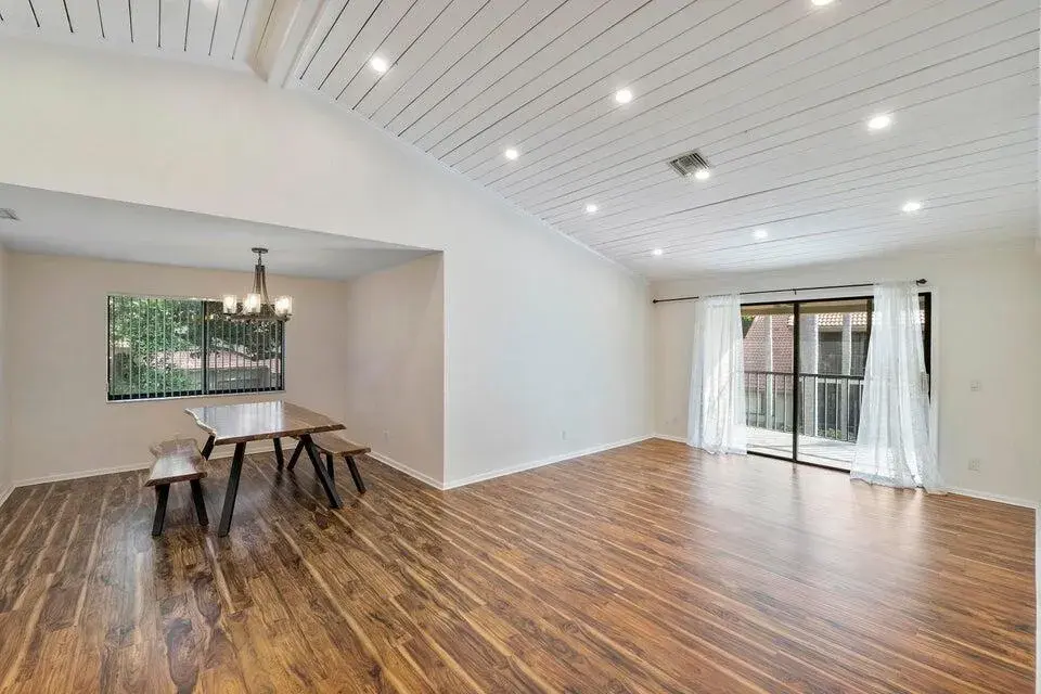 5720 Coach House Circle, Boca Raton FL 33486