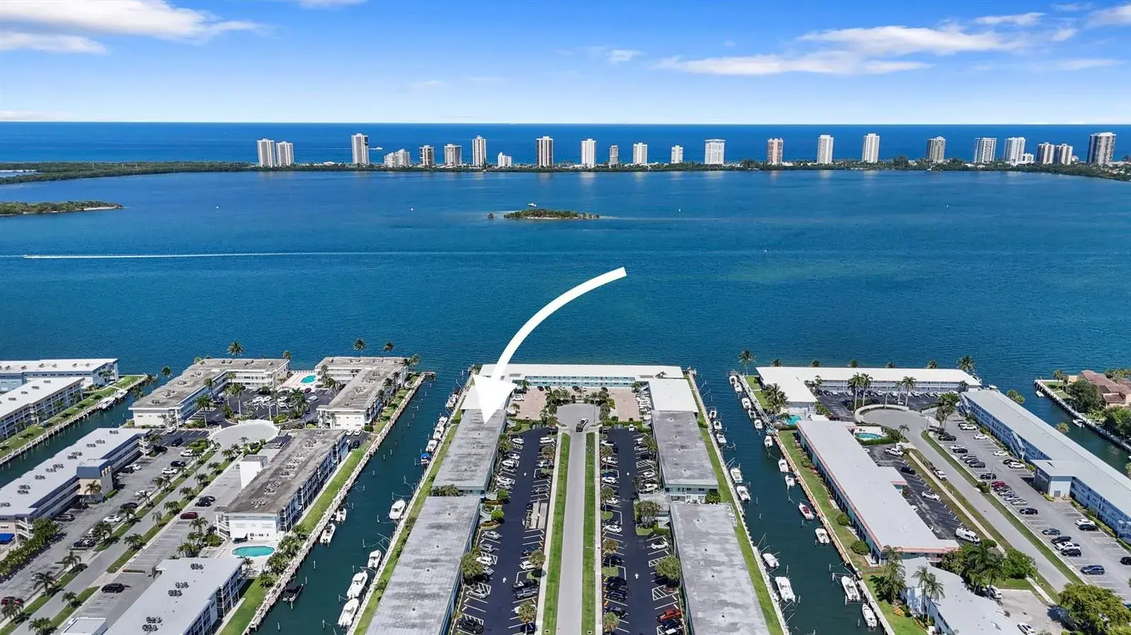 2 bedroom 2 bath Residential for sale at 109 WETTAW Lane # 101, North Palm Beach FL 33408