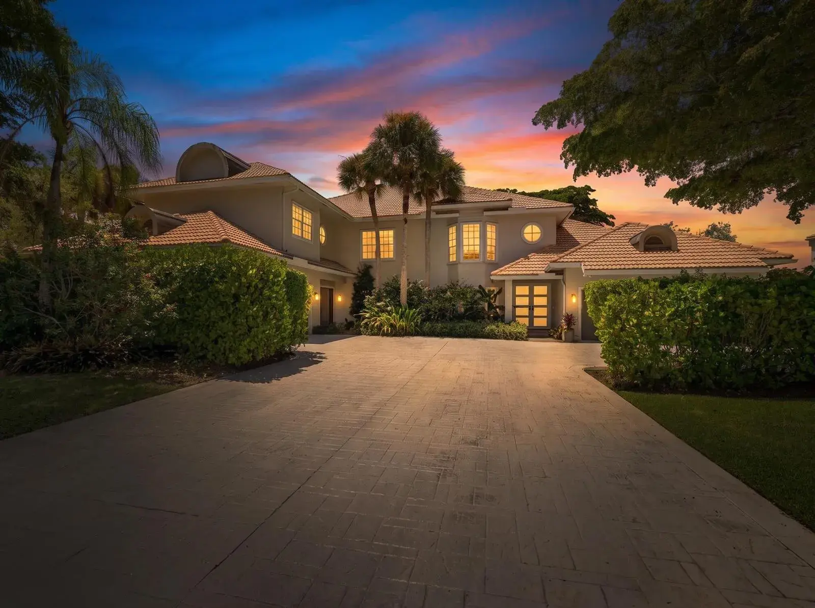4 bedroom 4 bath Residential for sale at 11821 Pebblewood Drive, Wellington FL 33414