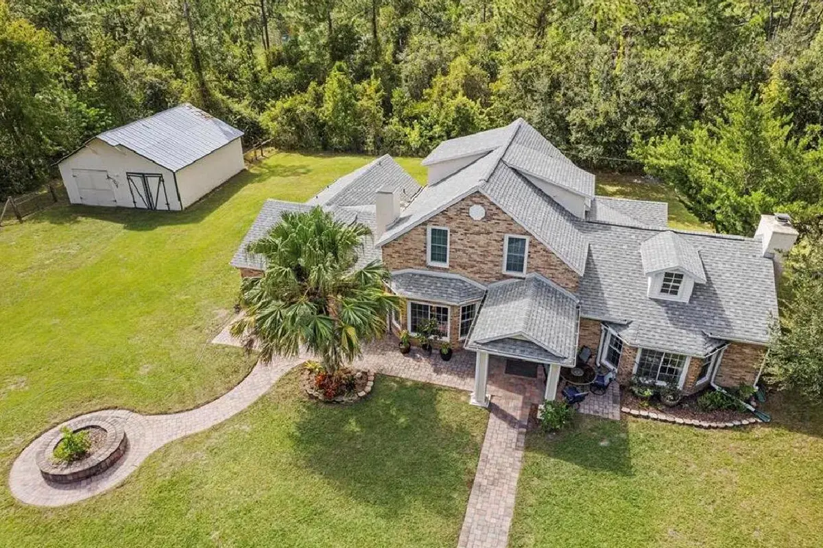 4240 LAKE GENTRY Road, FL 34772