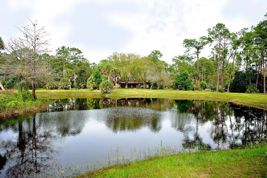 2 bedroom 1 bath Residential for sale at 2833 F Road, FL 33470