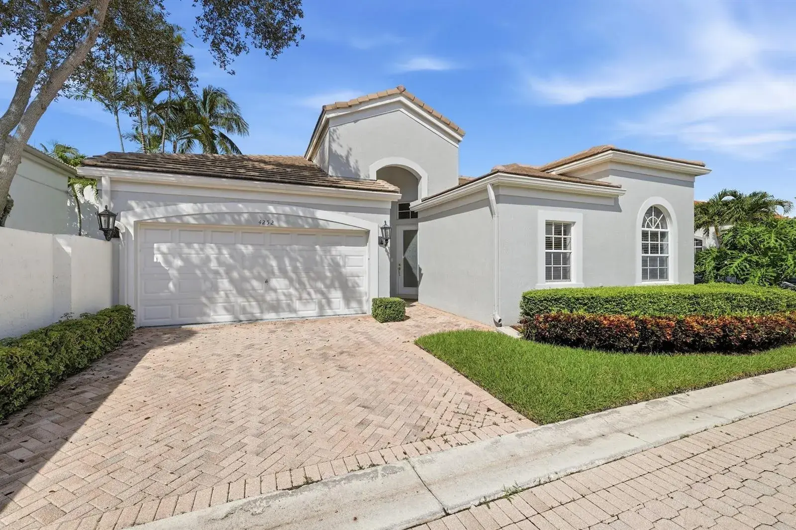 3 bedroom 2 bath Residential for sale at 4252 NW 66TH Lane, Boca Raton FL 33496