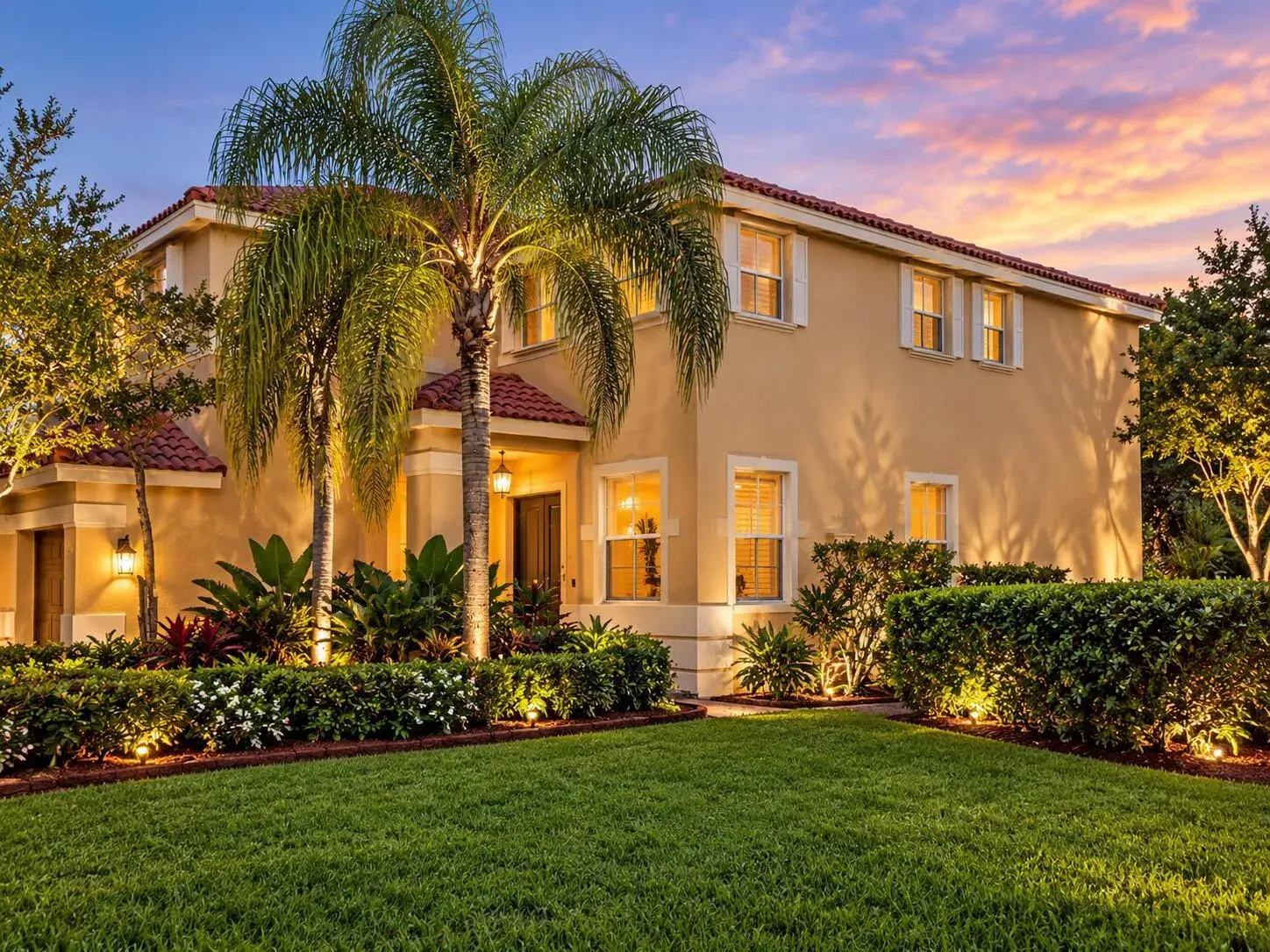 5 bedroom 3 bath Residential for sale at 4301 Fox Hollow, Weston FL 33331