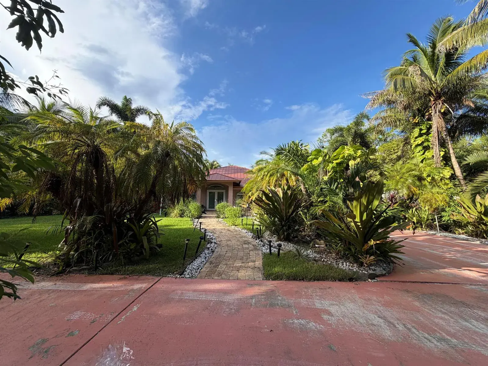5 bedroom 3 bath Residential for sale at 13527 49TH Street N, FL 33411