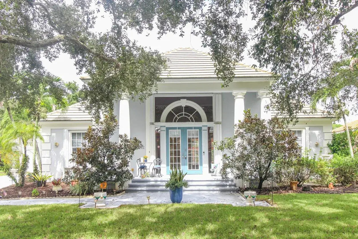 3 bedroom 3 bath Residential for sale at 6815 CYPRESS COVE Circle, Jupiter FL 33458