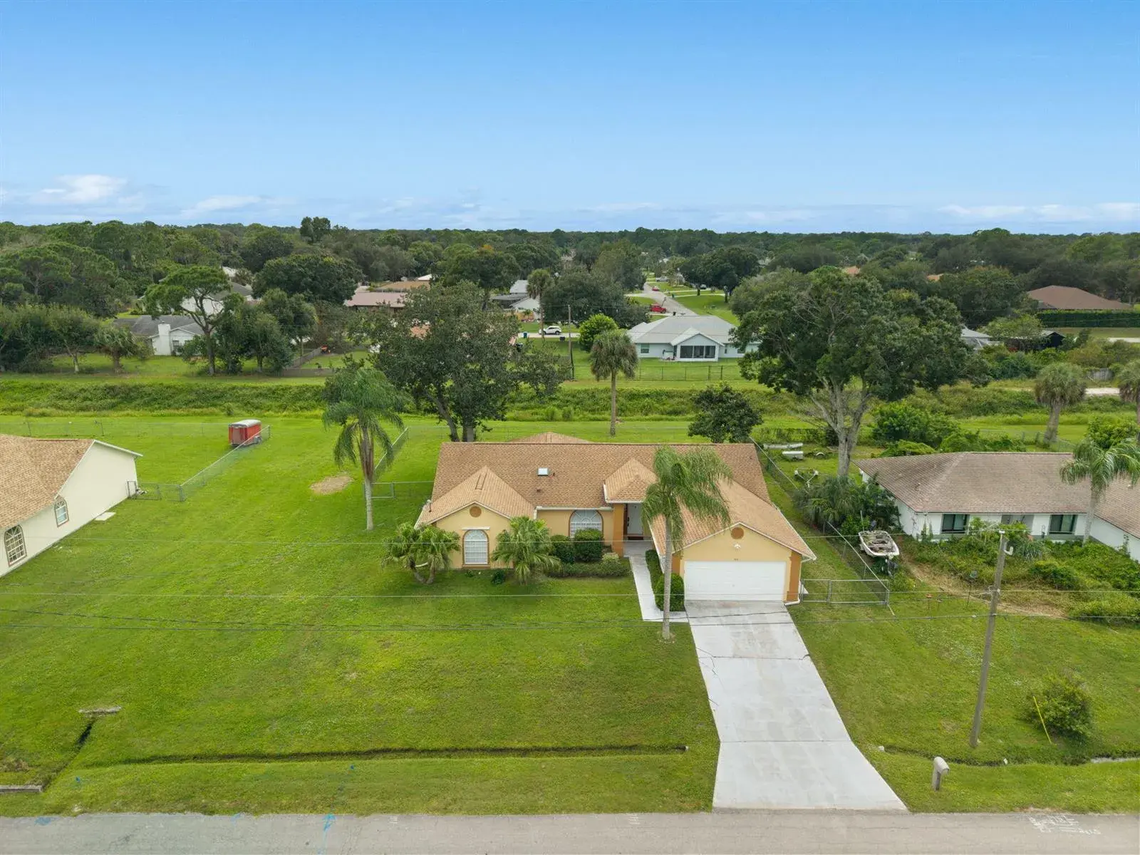 3 bedroom 2 bath Residential for sale at 370 CAROL Drive NE, Palm Bay FL 32907