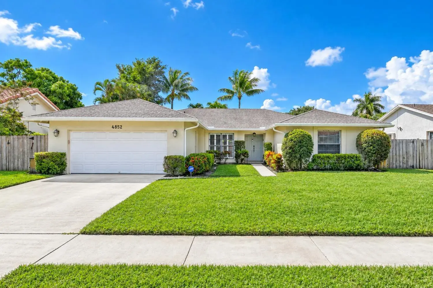 3 bedroom 2 bath Residential for sale at 4852 Sugar Pine Drive, Boca Raton FL 33487
