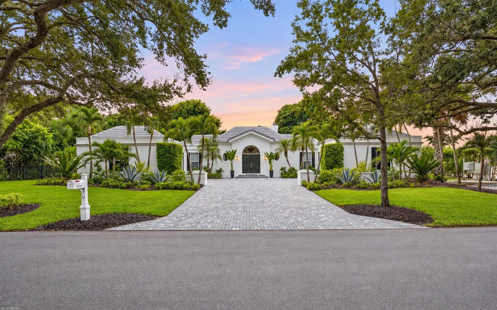 5 bedroom 4 bath Residential for sale at 18397 SE HERITAGE Drive, Jupiter FL 33469