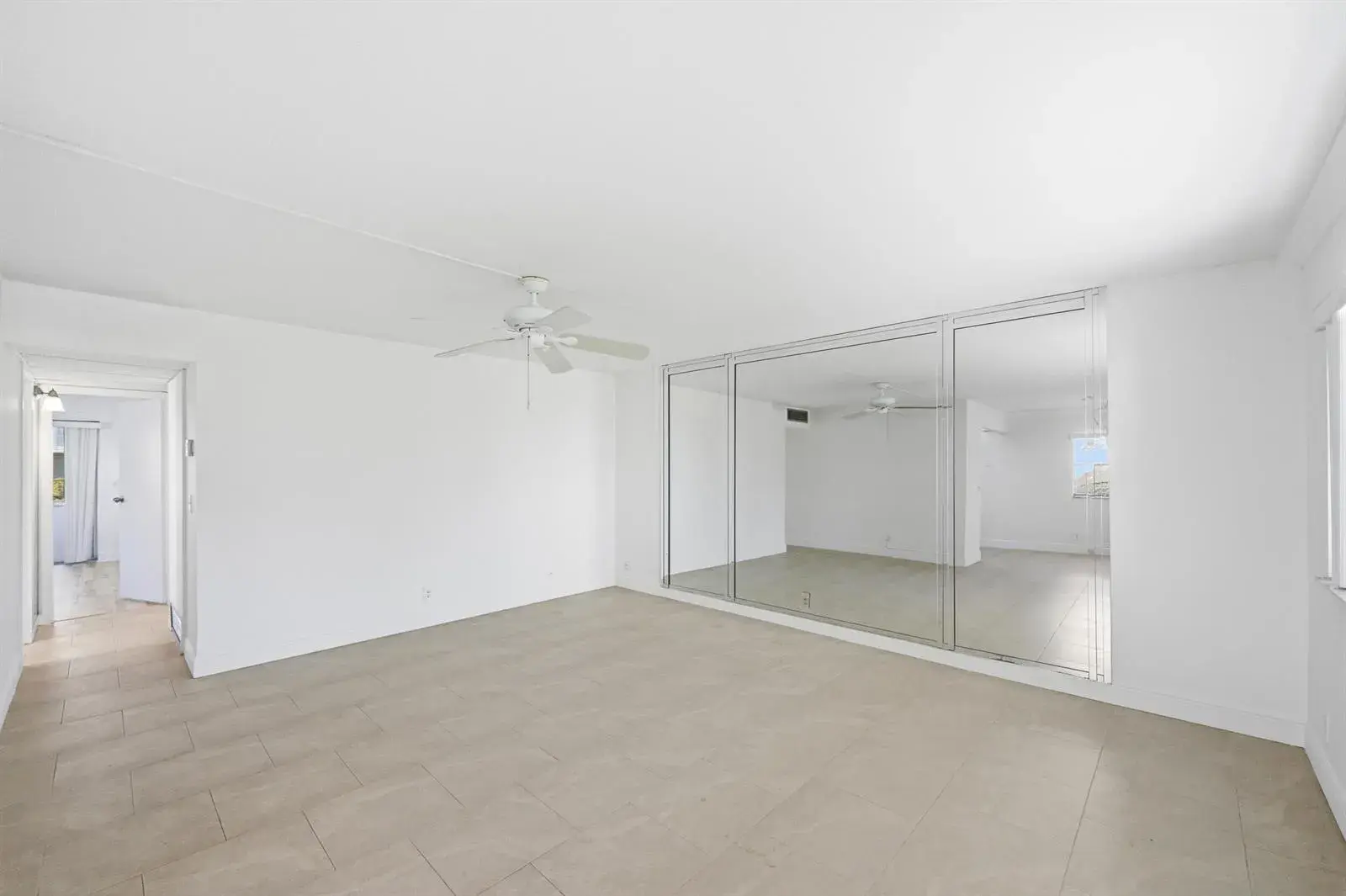 452 Brittany J, Delray Beach FL 33446