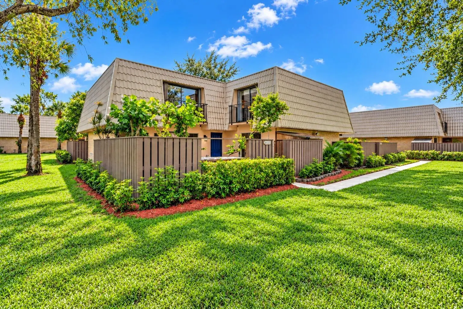 2 bedroom 2 bath Residential for sale at 5133 51st Way, West Palm Beach FL 33409