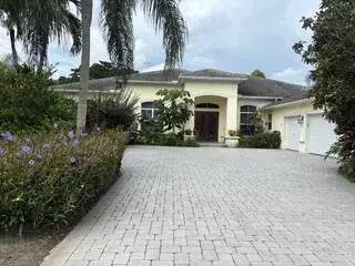 3 bedroom 3 bath Residential for sale at 7907 Fairway Lane, West Palm Beach FL 33412