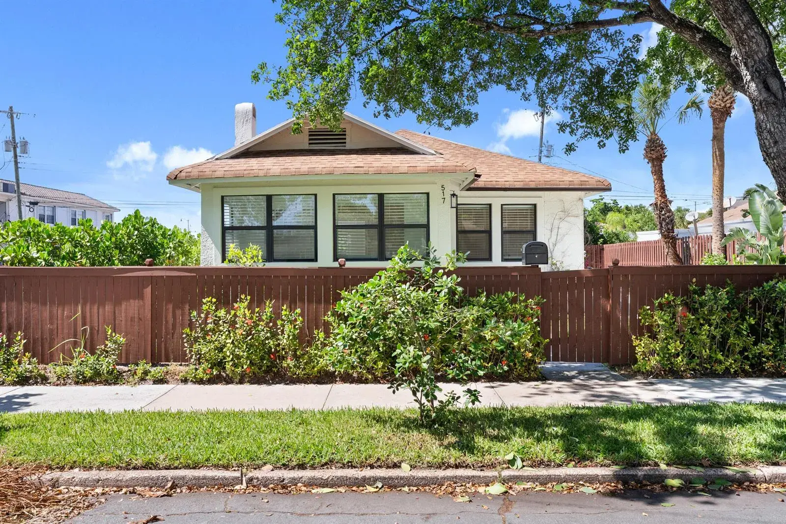 2 bedroom 2 bath Residential for sale at 517 55th Street, West Palm Beach FL 33407