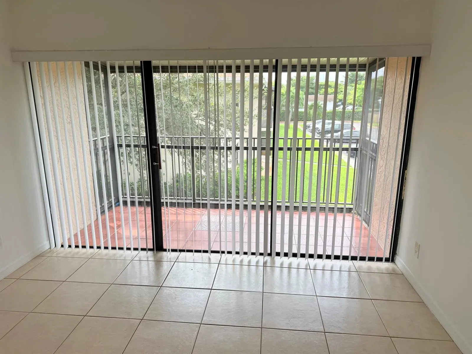 5981 WASHINGTON Street # 207, Hollywood FL 33023