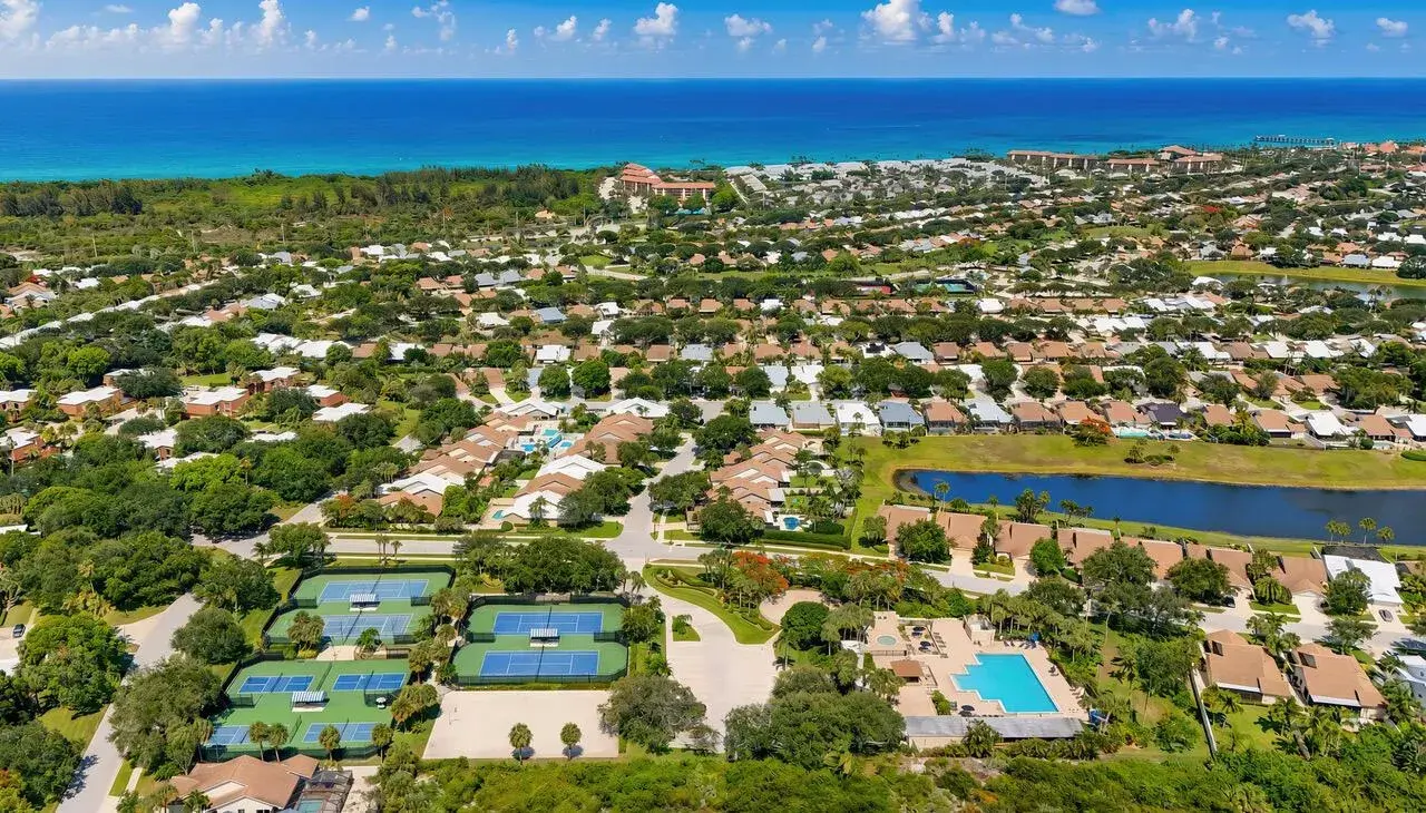 325 LEEWARD Drive, Jupiter FL 33477