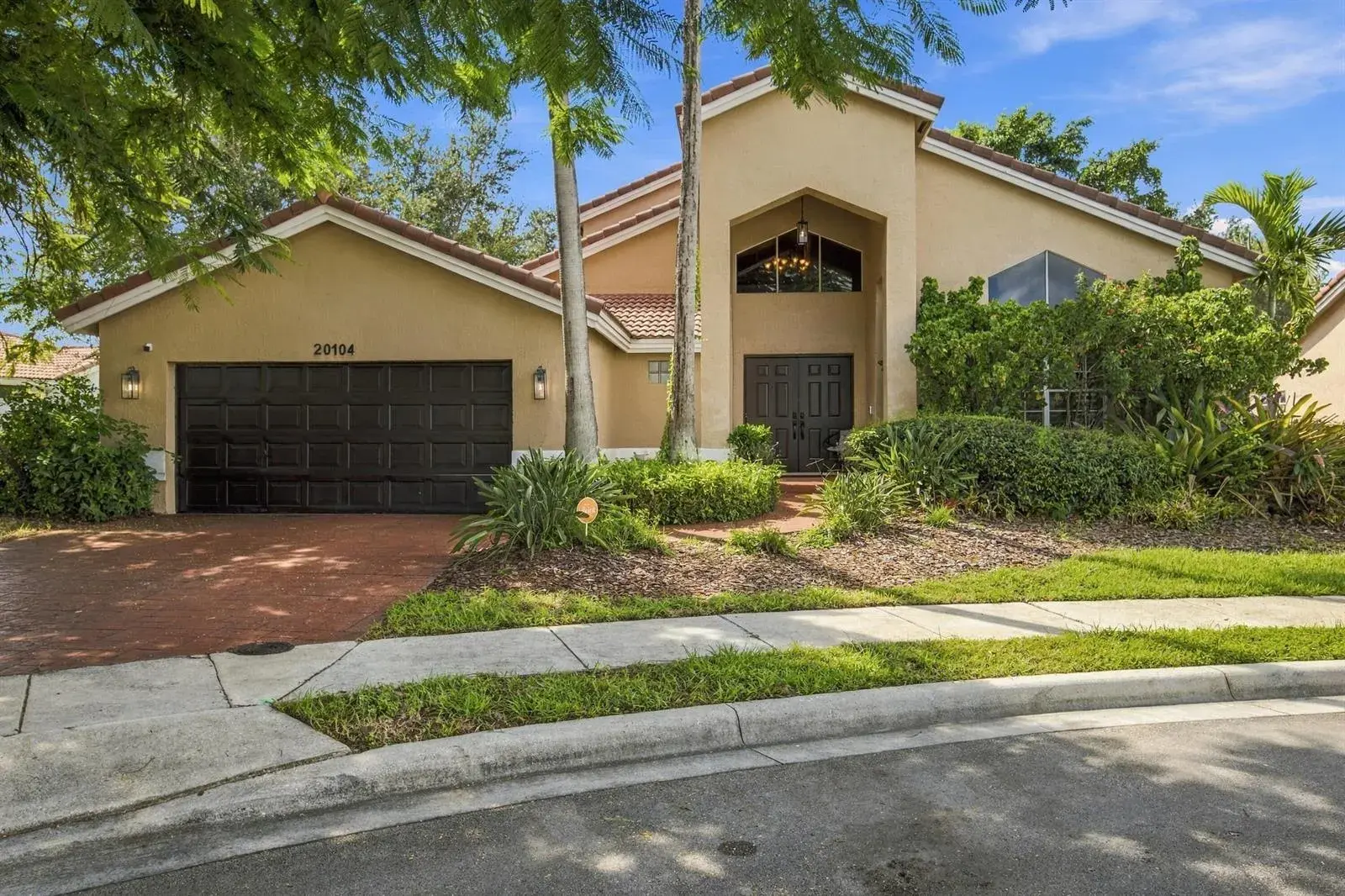 4 bedroom 2 bath Residential for sale at 20104 NW 9TH Drive, Pembroke Pines FL 33029