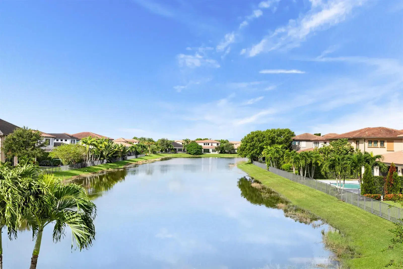 4 bedroom 3 bath Residential for sale at 9203 Meridian Drive E, Parkland FL 33076