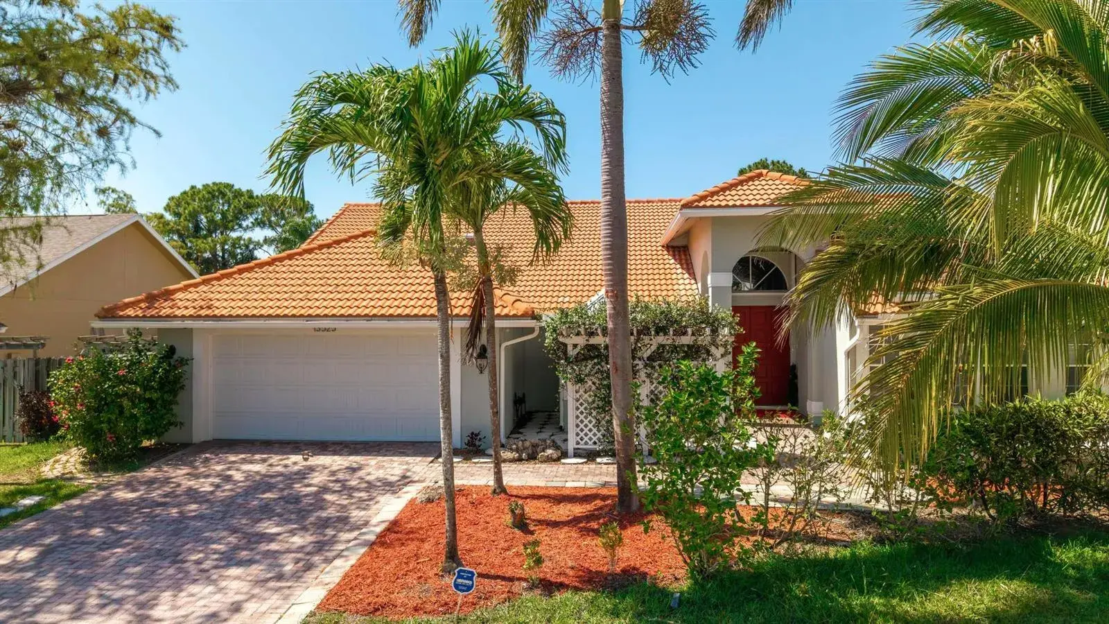 4 bedroom 2 bath Residential for sale at 13525 BRIXHAM Street, Wellington FL 33414