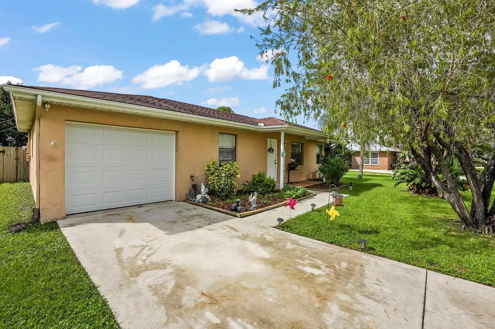 2 bedroom 2 bath Residential for sale at 2322 SE Bounty Avenue, Port St. Lucie FL 34952