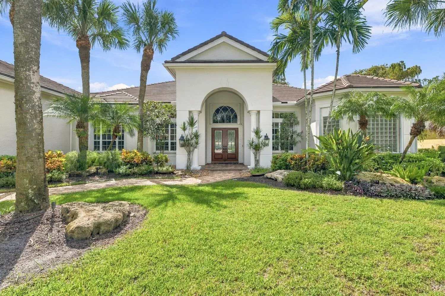 6 bedroom 5 bath Residential for sale at 17104 GULF PINE Circle, Wellington FL 33414