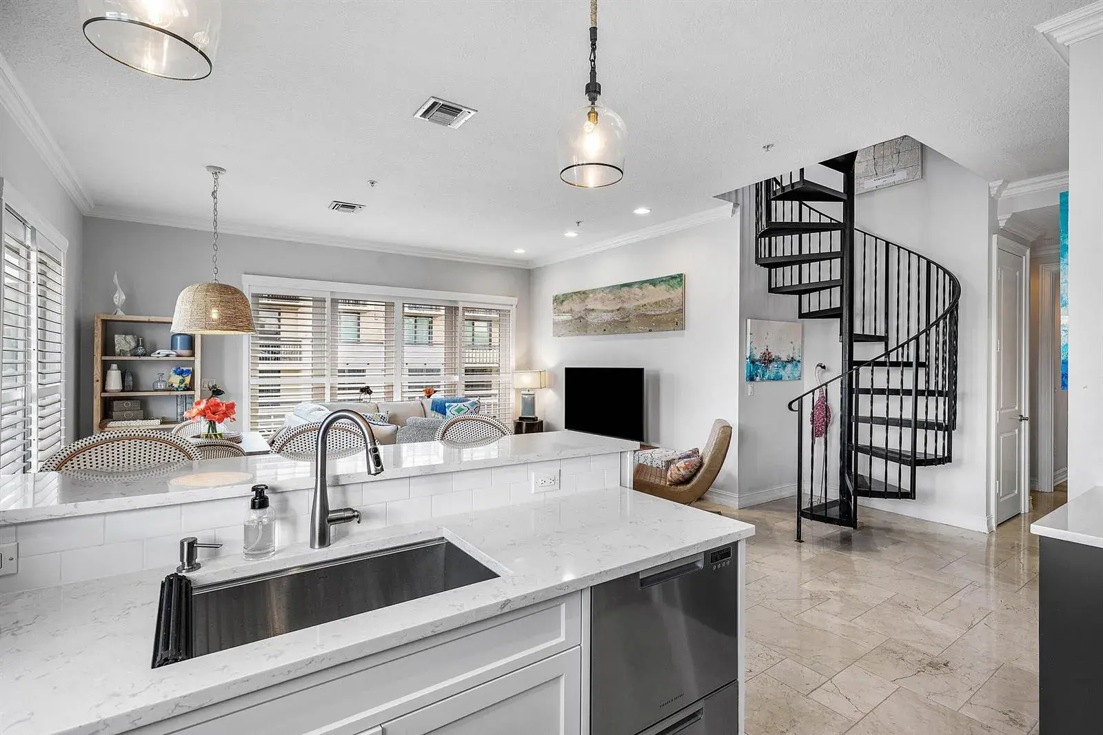2 bedroom 2 bath Residential for sale at 12 SE 1st Avenue # 301, Delray Beach FL 33444