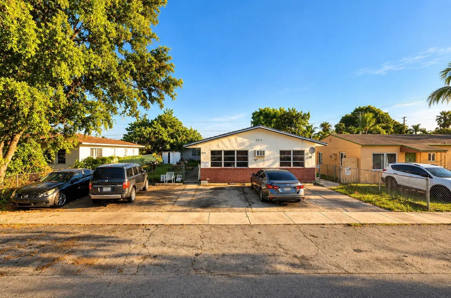 1 bedroom 1 bath Residential Lease for rent at 1911 Roosevelt Street, Hollywood FL 33020