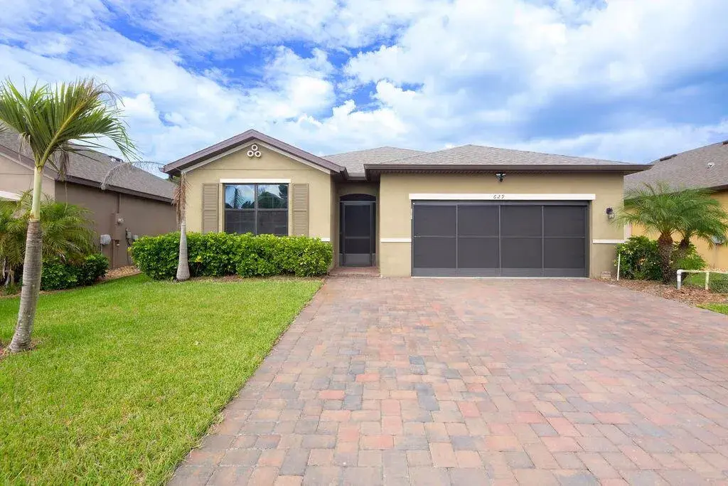 4 bedroom 2 bath Residential for sale at 629 Old Country Rd SE, Palm Bay FL 32909