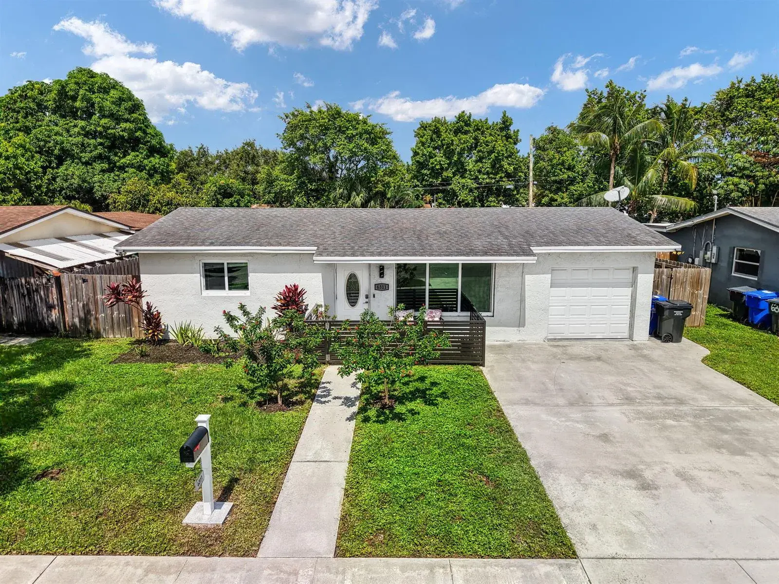 2 bedroom 1 bath Residential for sale at 6311 LIBERTY Street, Hollywood FL 33024