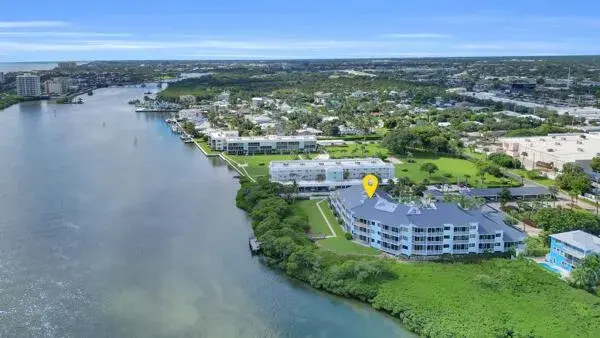 2 bedroom 2 bath Residential for sale at 200 Waterway Road # 307, Tequesta FL 33469