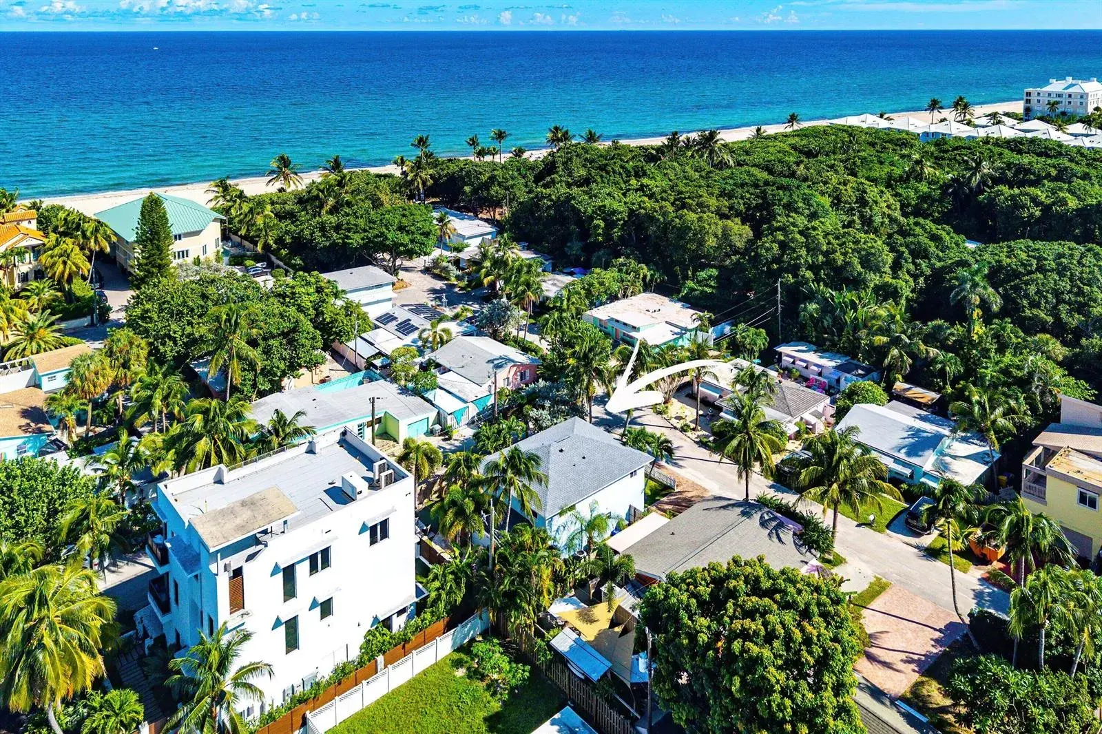 4 bedroom 3 bath Residential for sale at 15 East Avenue, Boynton Beach FL 33435