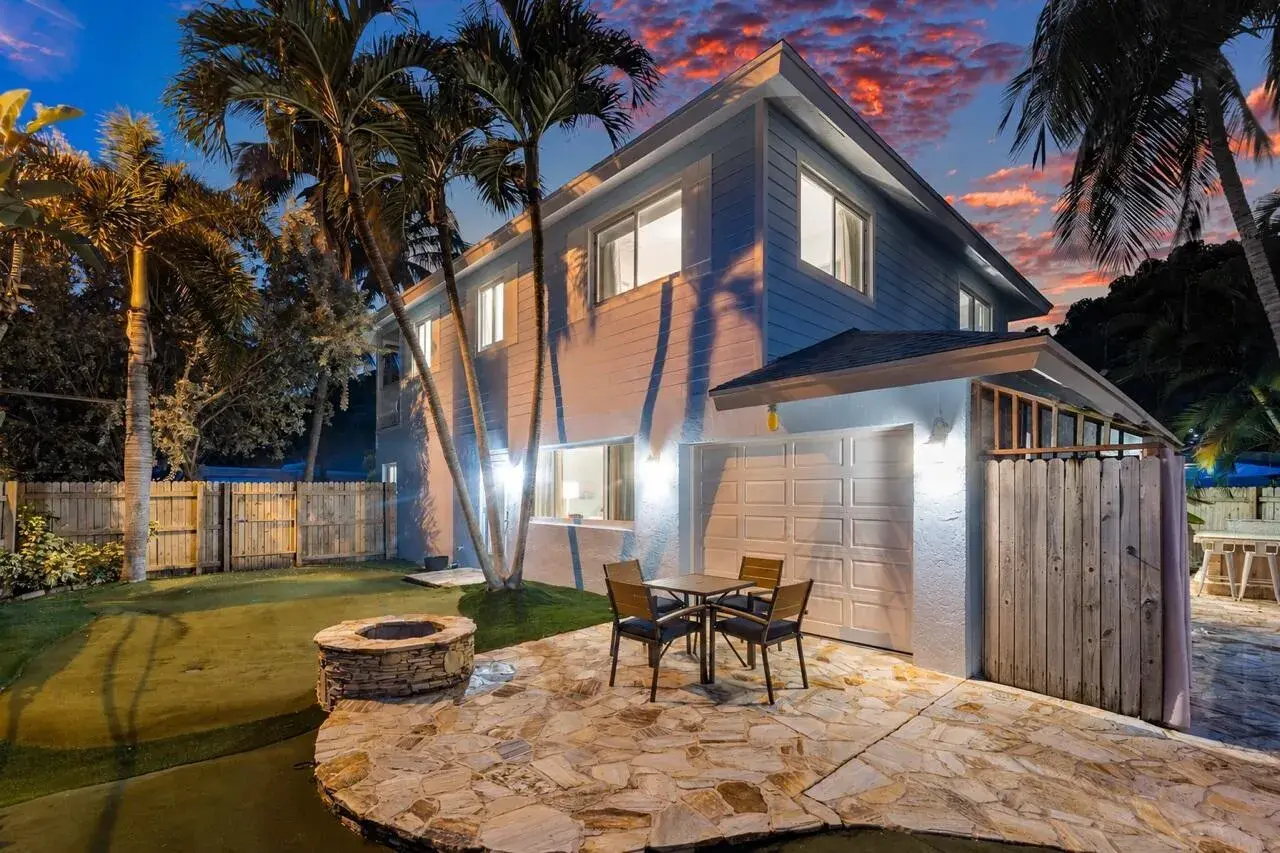 15 East Avenue, Boynton Beach FL 33435