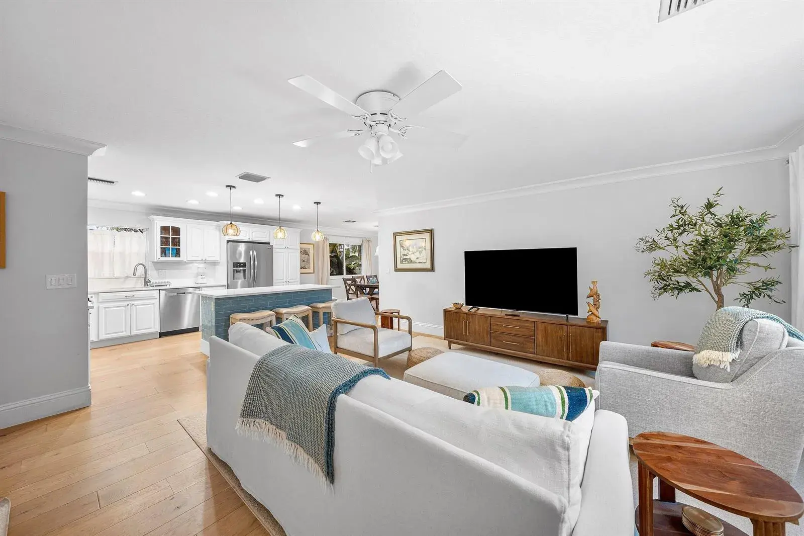 15 East Avenue, Boynton Beach FL 33435