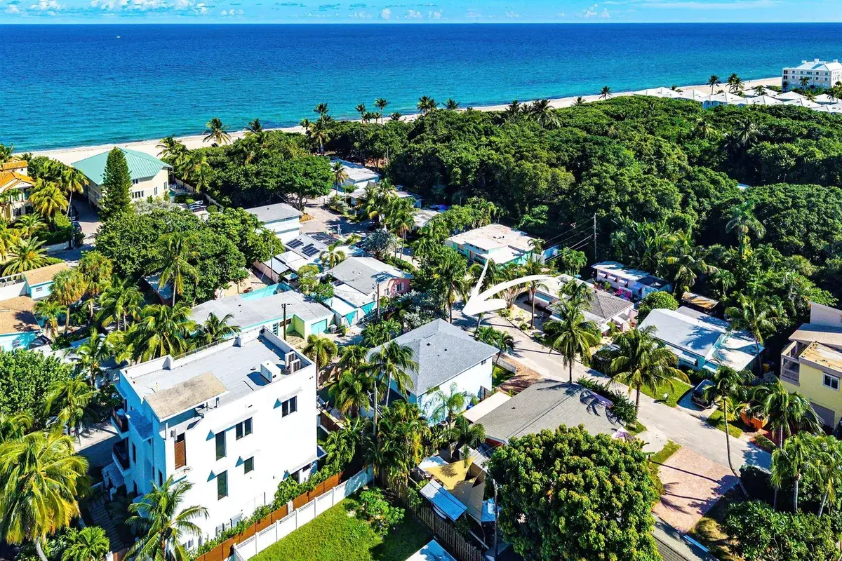 15 East Avenue, Boynton Beach FL 33435