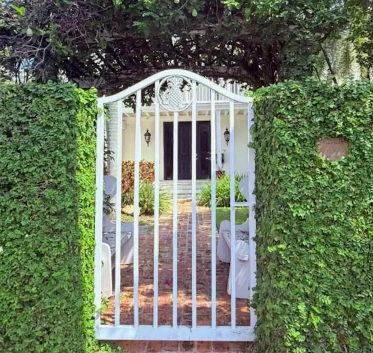 5 bedroom 4 bath Residential for sale at 440 Lido Drive, Fort Lauderdale FL 33301