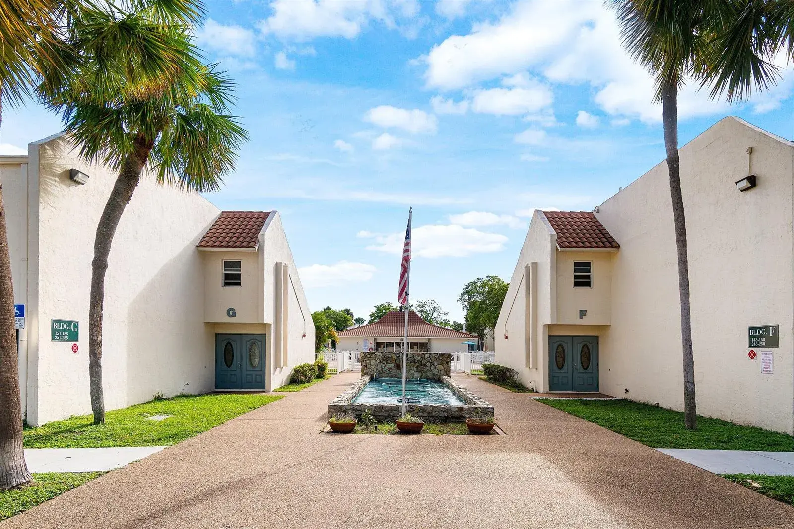 1 bedroom 1 bath Residential for sale at 1428 SE 4th Avenue # 143, Deerfield Beach FL 33441