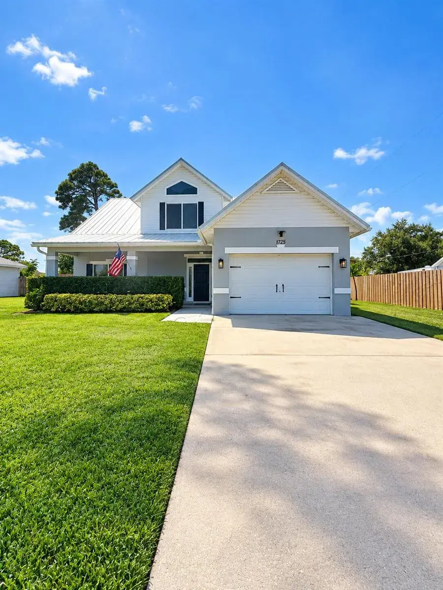 4 bedroom 2 bath Residential for sale at 1725 8th Avenue SW, Vero Beach FL 32962