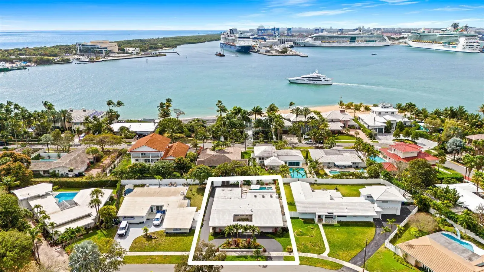 3 bedroom 3 bath Residential for sale at 2208 Anchor Drive, Fort Lauderdale FL 33316