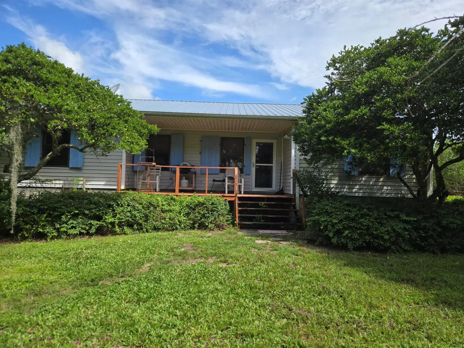 3 bedroom 2 bath Residential for sale at 23101 SW CARDAMINE Street, FL 34956