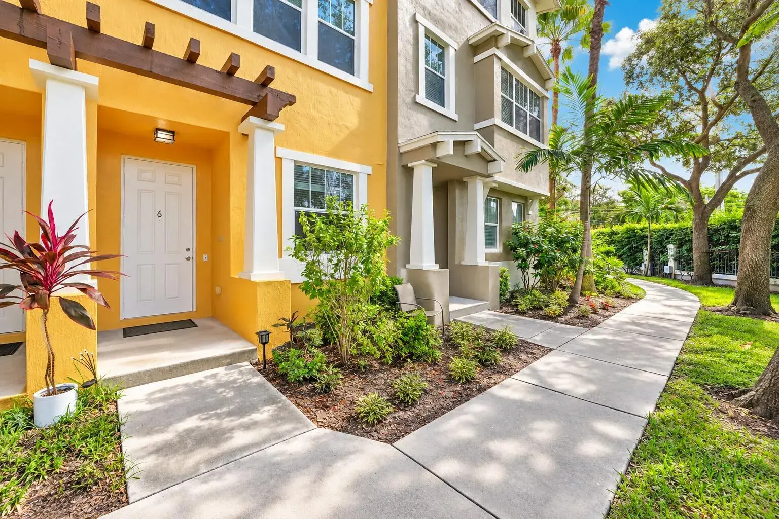 430 AMADOR Lane # 6, West Palm Beach FL 33401