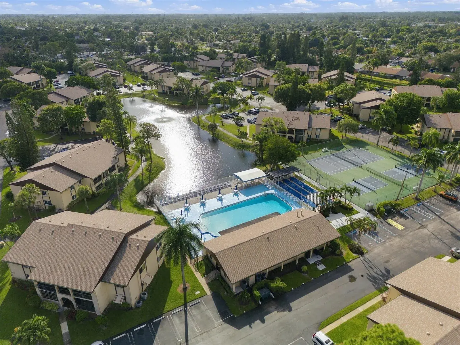 2 bedroom 2 bath Residential for sale at 313 PINE RIDGE Circle # 2, FL 33463