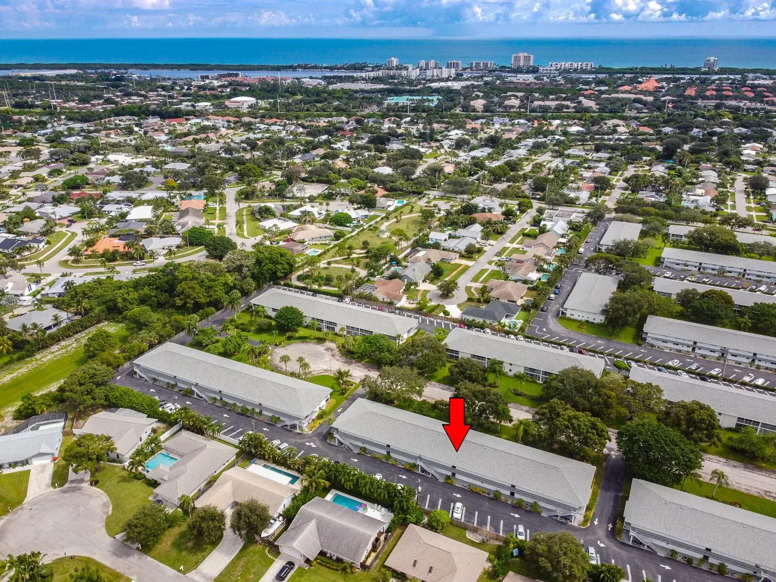 2 bedroom 2 bath Residential for sale at 8 Garden Street # 205R, Tequesta FL 33469