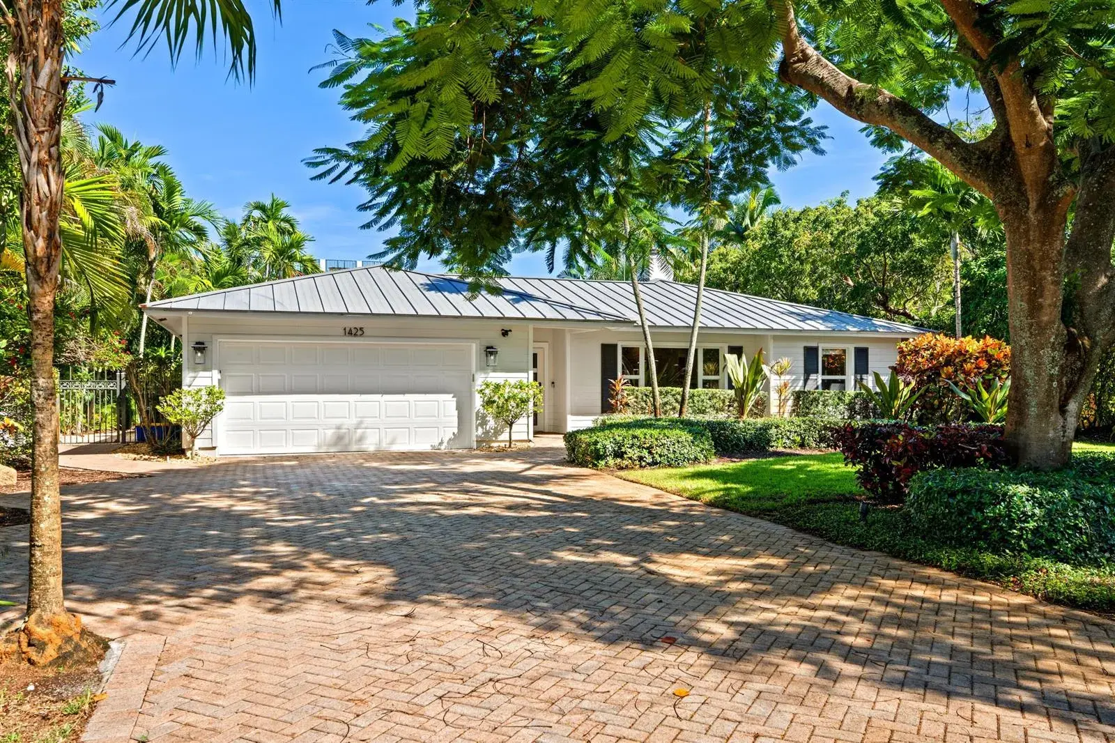 4 bedroom 3 bath Residential for sale at 1425 NW 2nd Avenue, Delray Beach FL 33444