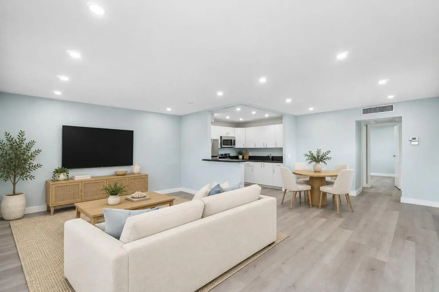 1 bedroom 1 bath Residential for sale at 171 Monaco Way, Delray Beach FL 33446