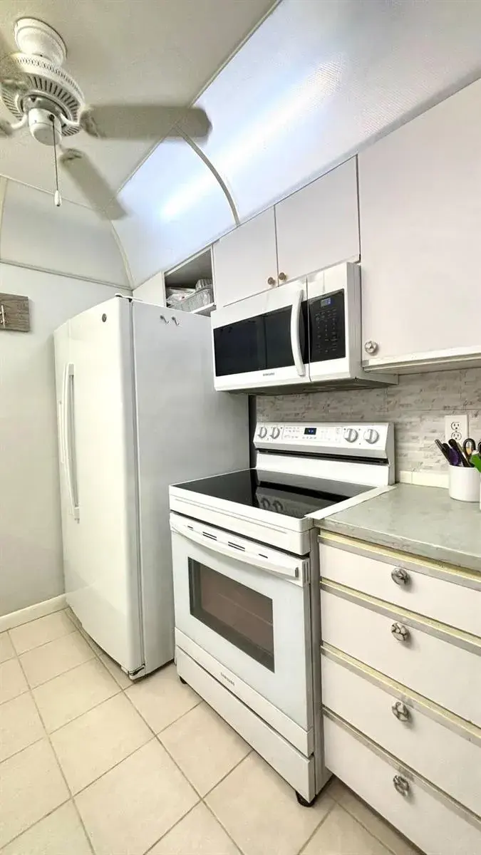 2 NEWPORT A Drive # 2, Deerfield Beach FL 33442
